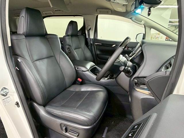 ヴェルファイアZ“G エディション” 内装他