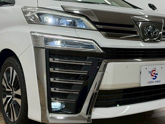 トヨタ ヴェルファイアの画像19