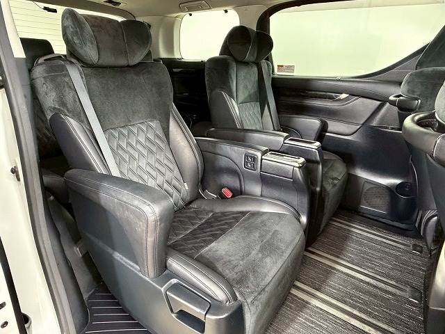 ヴェルファイアZ“G エディション” 内装他