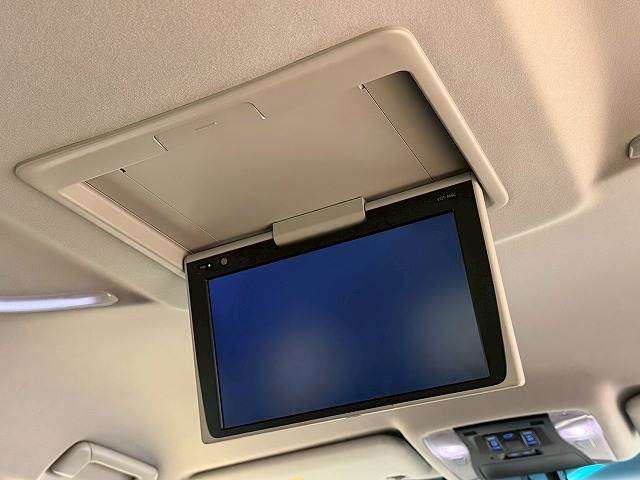 トヨタ ヴェルファイアの画像9