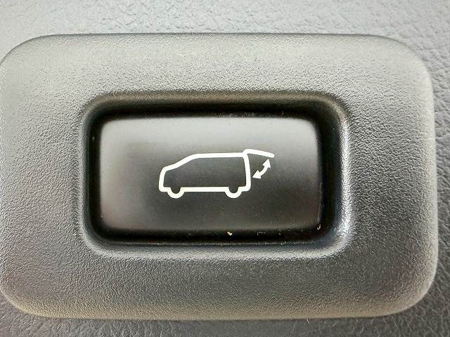 トヨタ ヴェルファイアの画像11