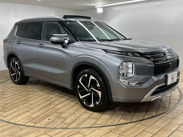 三菱 アウトランダーPHEVの画像14