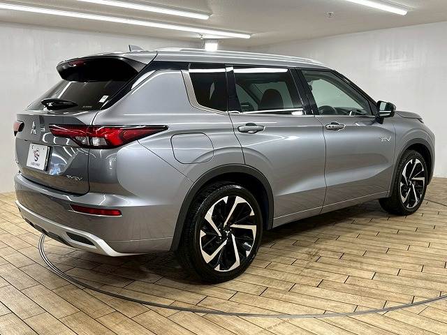 三菱 アウトランダーPHEVの画像16