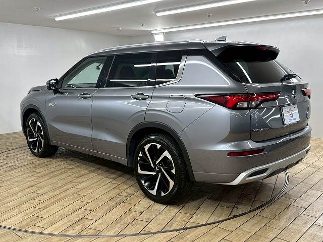 三菱 アウトランダーPHEVの画像17