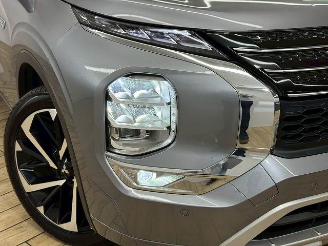 三菱 アウトランダーPHEVの画像19