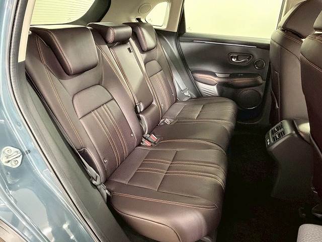 ZR-Ve:HEV Z 内装他