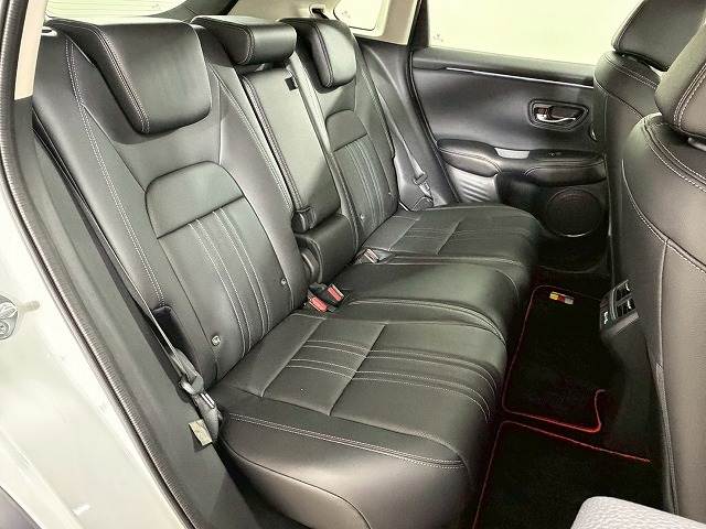 ZR-Ve:HEV Z 内装他