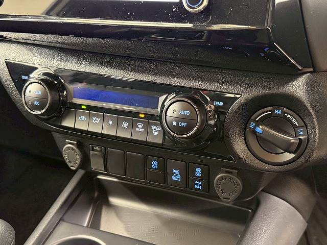 トヨタ ハイラックスの画像11