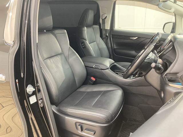 アルファードS“C パッケージ” 内装他