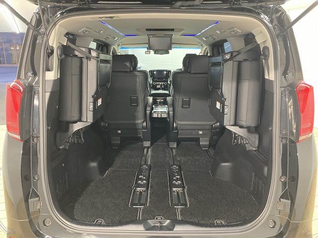 トヨタ アルファードの画像13