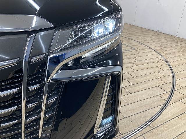 トヨタ アルファードの画像20