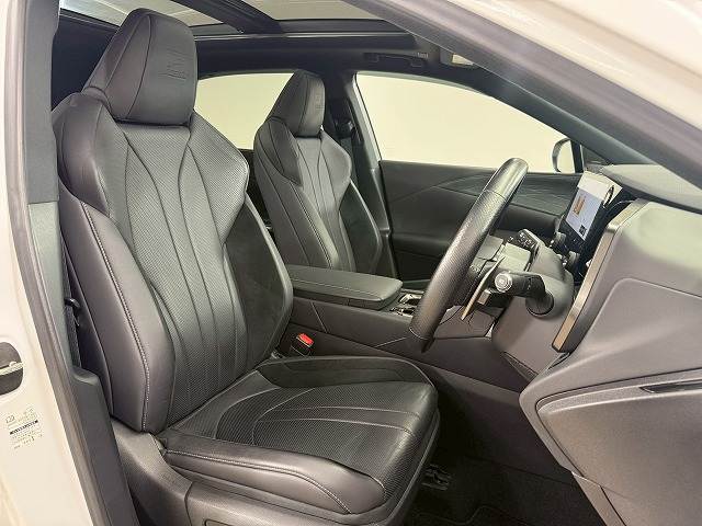 RXRX500h “F SPORT Performance” 内装他