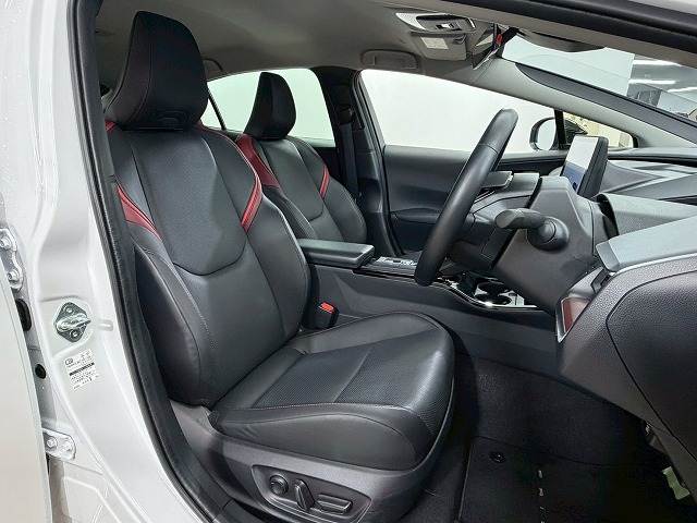 プリウスZ 内装他