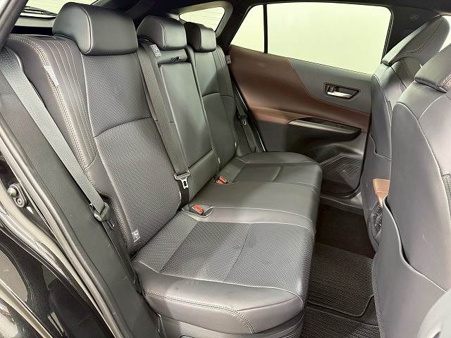 ハリアーハイブリッドZ “Leather Package” 内装他