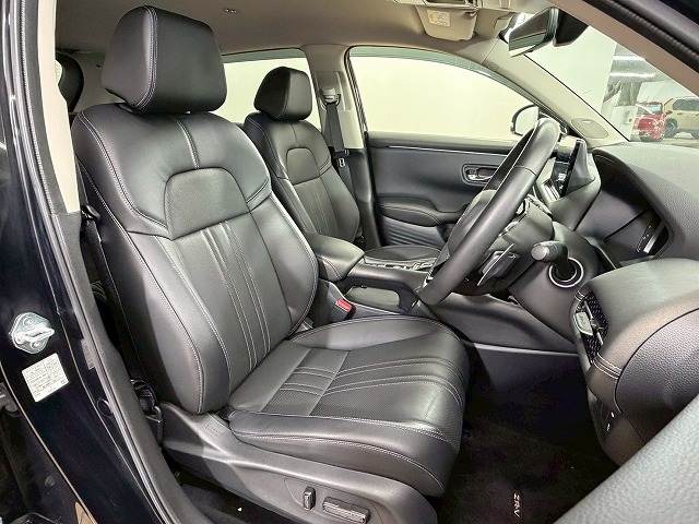 ZR-Ve:HEV Z 内装他