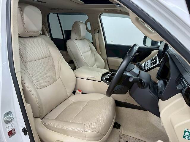 ランドクルーザー300系ZX 内装他