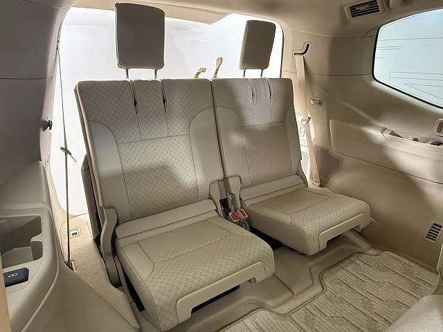 トヨタ ランドクルーザー300系の画像7