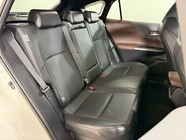 ハリアーハイブリッドZ “Leather Package” 内装他