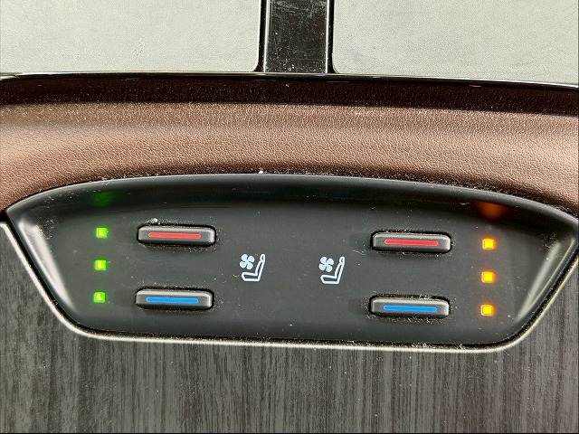 トヨタ ハリアーハイブリッドの画像11