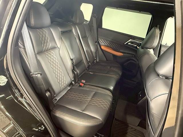 アウトランダーPHEVP 内装他