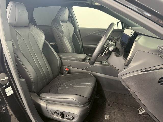 RXRX500h “F SPORT Performance” 内装他