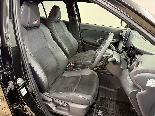 ヤリスクロスGR SPORT 内装他