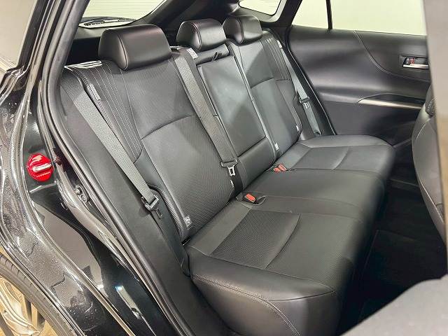 ハリアーZ “Leather Package” 内装他