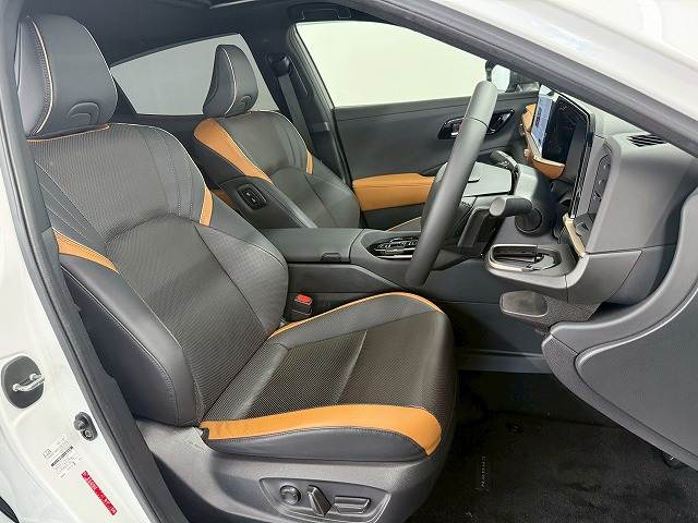 クラウンクロスオーバーRS “Advanced” 内装他