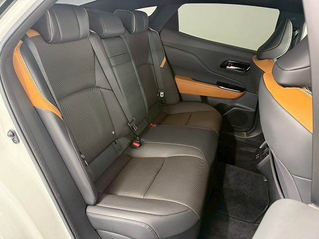 クラウンクロスオーバーRS “Advanced” 内装他