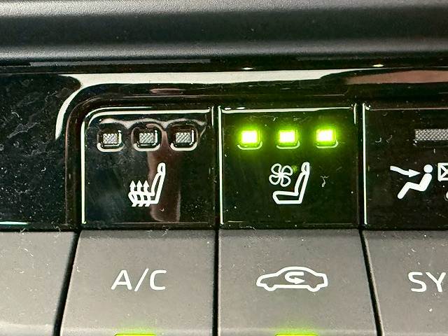 トヨタ クラウンクロスオーバーの画像10