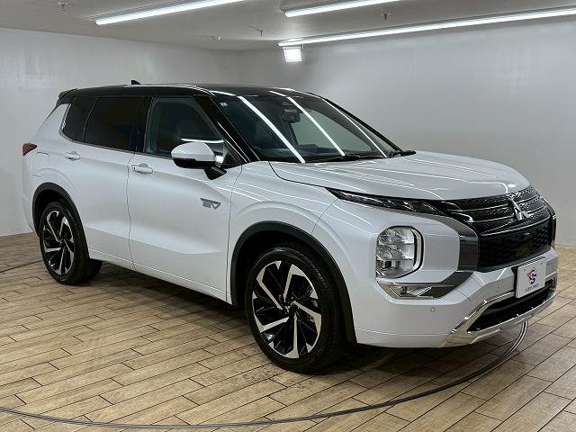 三菱 アウトランダーPHEVの画像14