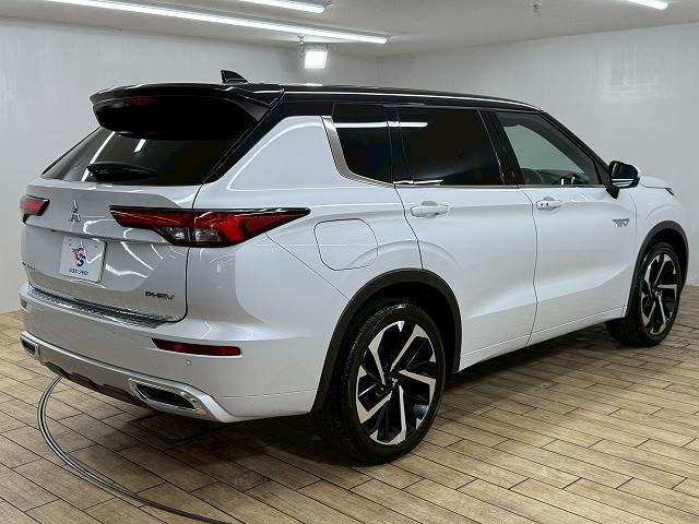 三菱 アウトランダーPHEVの画像17