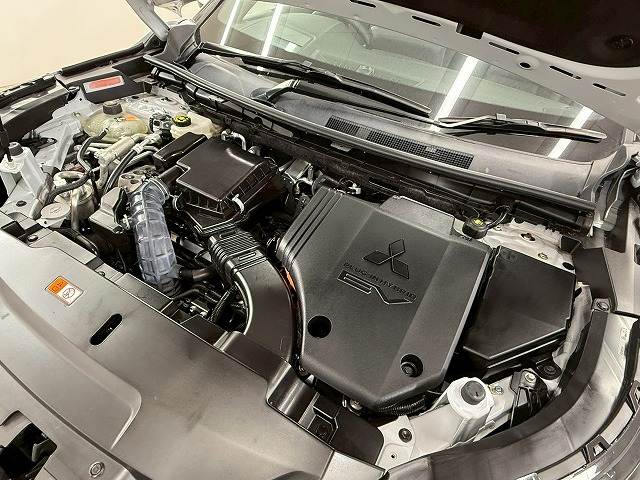 三菱 アウトランダーPHEVの画像18