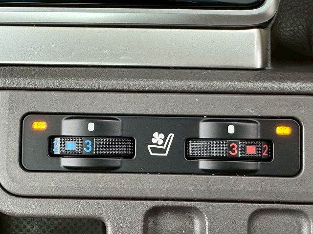 トヨタ ランドクルーザープラドの画像10