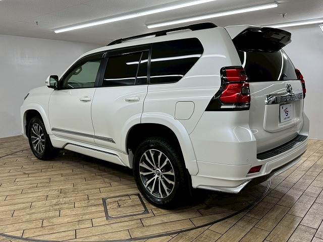 トヨタ ランドクルーザープラドの画像16