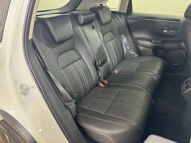 ZR-Ve:HEV Z 内装他