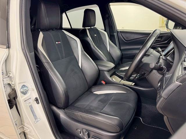 ハリアーELEGANCE “GR SPORT” 内装他