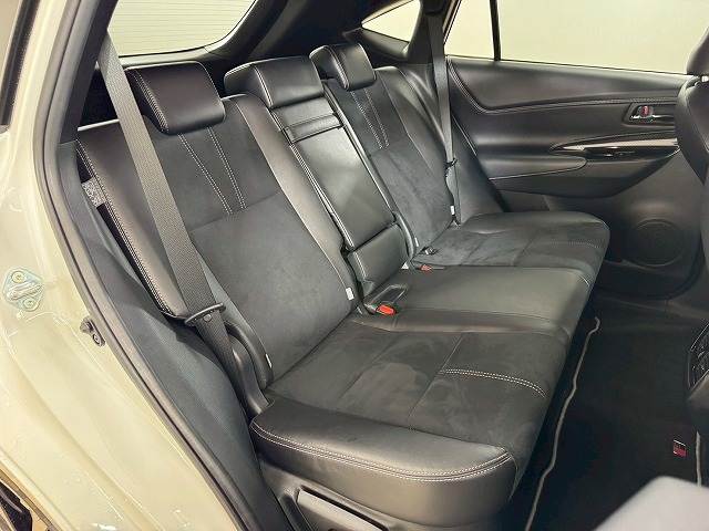 ハリアーELEGANCE “GR SPORT” 内装他