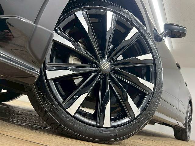 トヨタ クラウンクロスオーバーの画像20