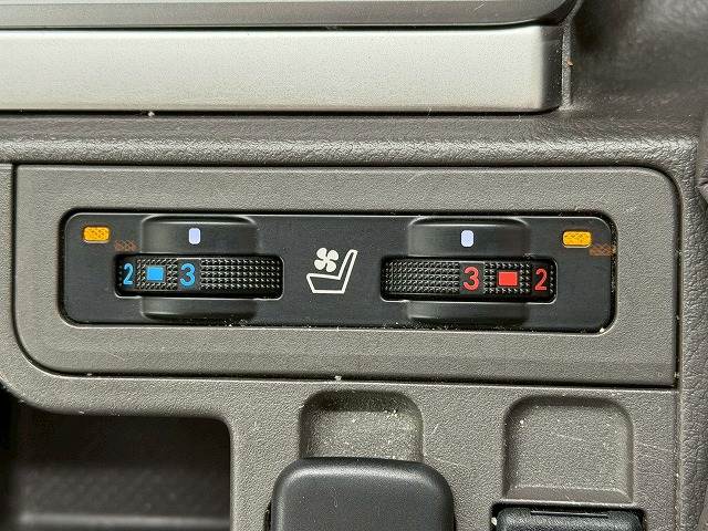 トヨタ&nbsp;ランドクルーザープラドの画像11