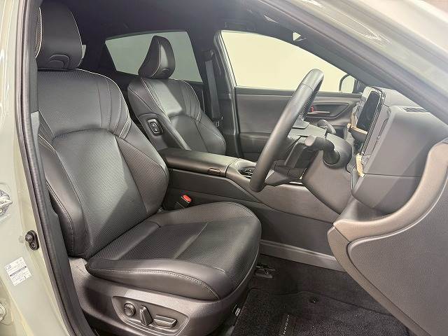 クラウンクロスオーバーRS“LANDSCAPE” 内装他