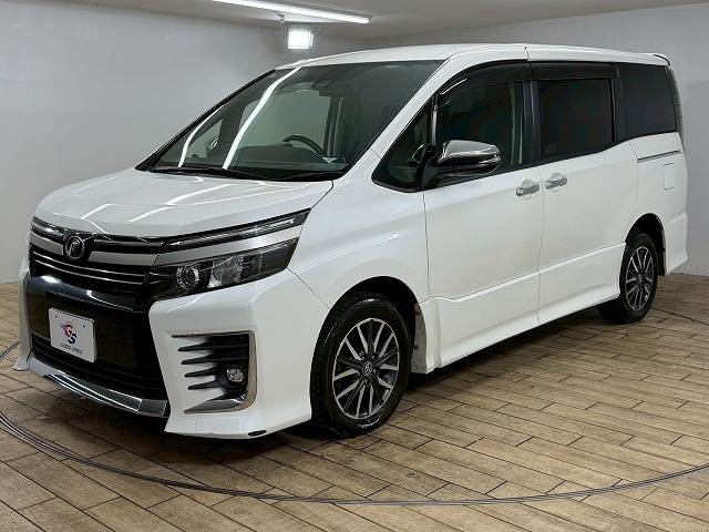 トヨタ ヴォクシーの画像15