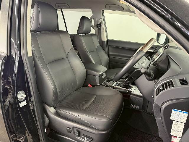 トヨタ&nbsp;ランドクルーザープラドの画像5