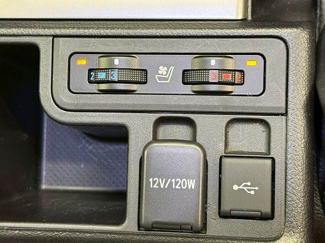 トヨタ&nbsp;ランドクルーザープラドの画像9