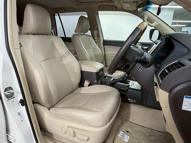 トヨタ&nbsp;ランドクルーザープラドの画像5