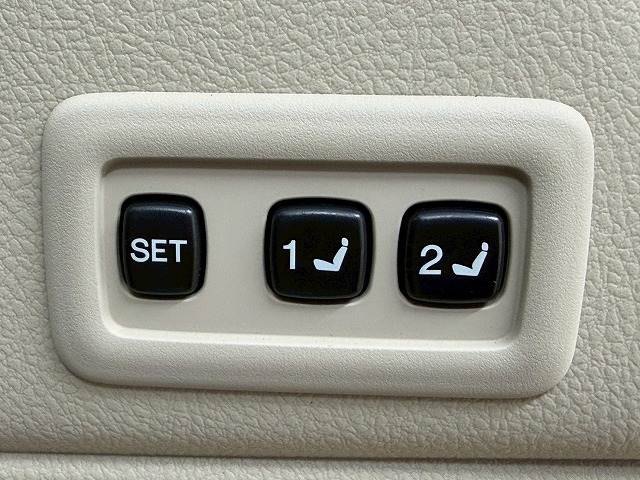 トヨタ&nbsp;ランドクルーザープラドの画像10