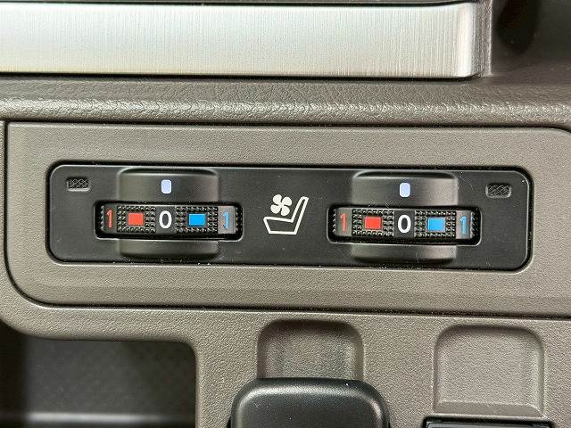 トヨタ&nbsp;ランドクルーザープラドの画像12