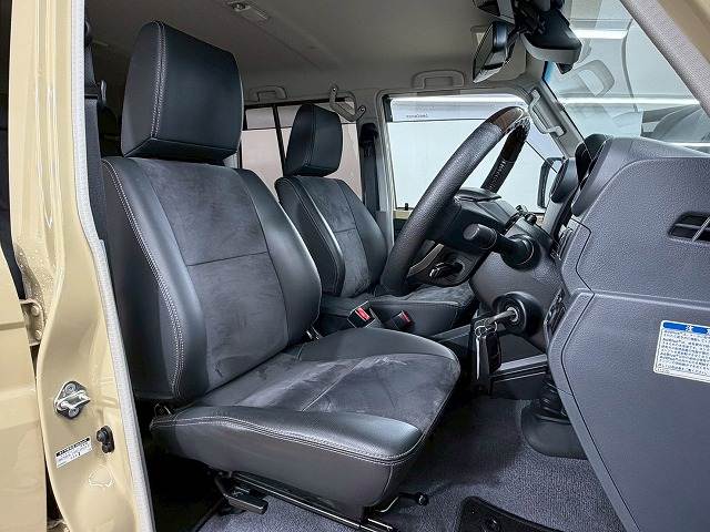 トヨタ ランドクルーザー70系の画像5