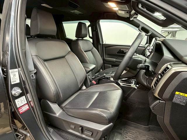 トライトンGSR 内装他