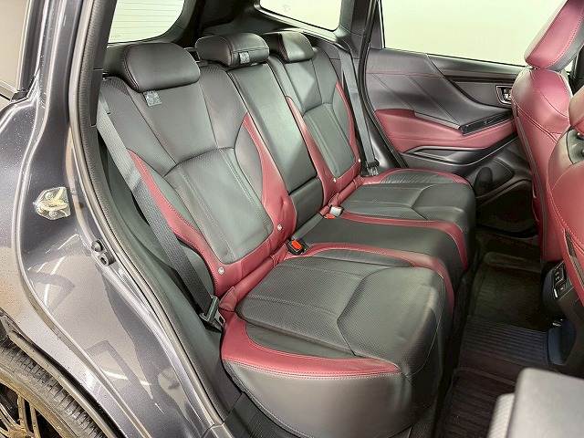 フォレスター□STI Sport 内装他